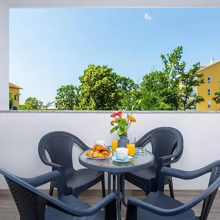 Kvarner Bay 4* - Apartments 1 & 3 Rijeka Exterior photo