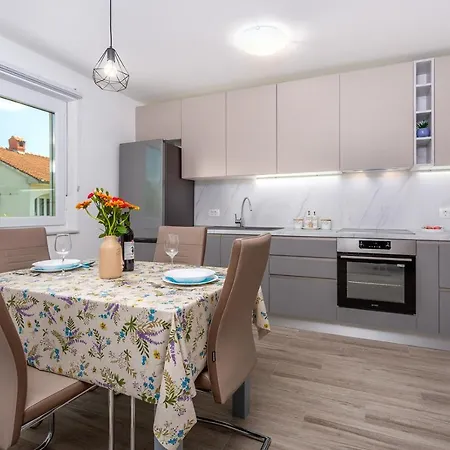 Kvarner Bay 4* - Apartments 1 & 3 Rijeka Exterior photo